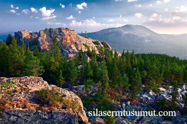 Eksplorasi Pegunungan Ural Rusia